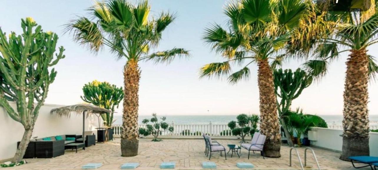 Zygi Beachfront Villa Dış mekan fotoğraf