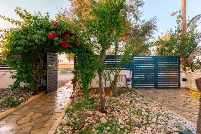 Zygi Beachfront Villa Dış mekan fotoğraf